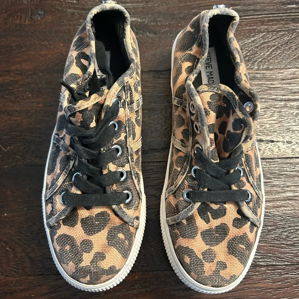 Steve Madden Emmi Platform Sneakers in Leopard with White Bottoms